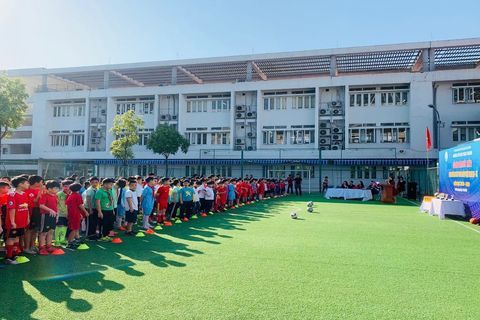 Giải bóng đá truyền thống chào mừng ngày Nhà giáo Việt Nam 20/11/2020 thành công rực rỡ
