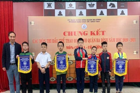 Nguyễn Hoàng Khánh một tài năng nhí môn cờ vua