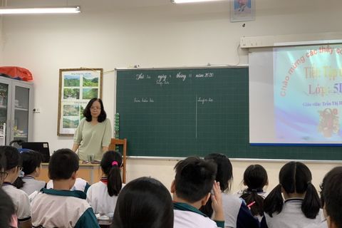 Giáo viên khối 5 tham gia các tiết hội giảng chào mừng “Ngày nhà giáo Việt Nam 20/11”