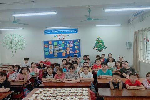 Vui Tết Hàn thực cùng học sinh Trường Tiểu học Ngọc Khánh
