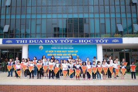 Chương trình kỷ niệm “Ngày thành lập Quân đội Nhân dân Việt Nam 22/12” tại trường Tiểu học Ngọc Khánh